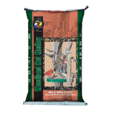 Nature’s Seasons Woodland Nut Medley Bird Food