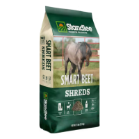Standlee Premium Smart Beet Shreds. 40-lb green feed bag.